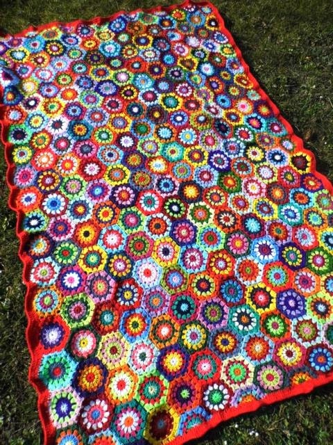 e-Book *Decke - Blanket UPCYCLED RETRO HExAGON* Häkelanleitung, pdf-Datei, deutsch & US-Englisch, Häkeldecke, Granny Square,